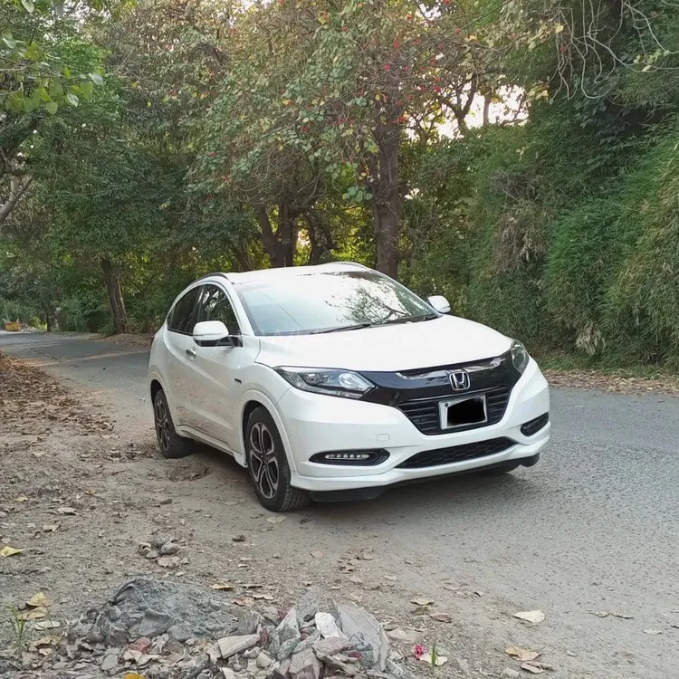 Honda Vezel 2017 for Sale in Lahore Image-1