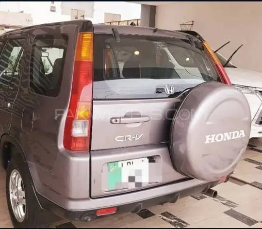 Honda CR-V 2003 for Sale in Lahore Image-1