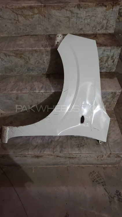 Alto 2020 left genuine fender Image-1