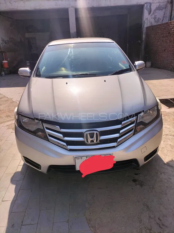 Honda City 2015 for Sale in Faisalabad Image-1