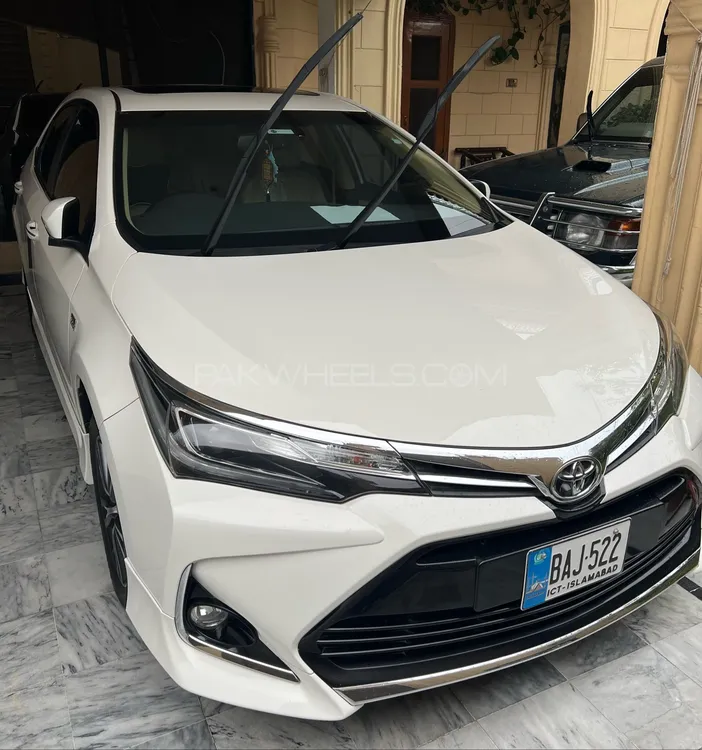 Toyota Corolla 2022 for Sale in Peshawar Image-1