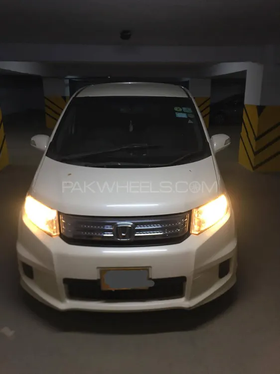 Honda Freed 2012 for Sale in Karachi Image-1
