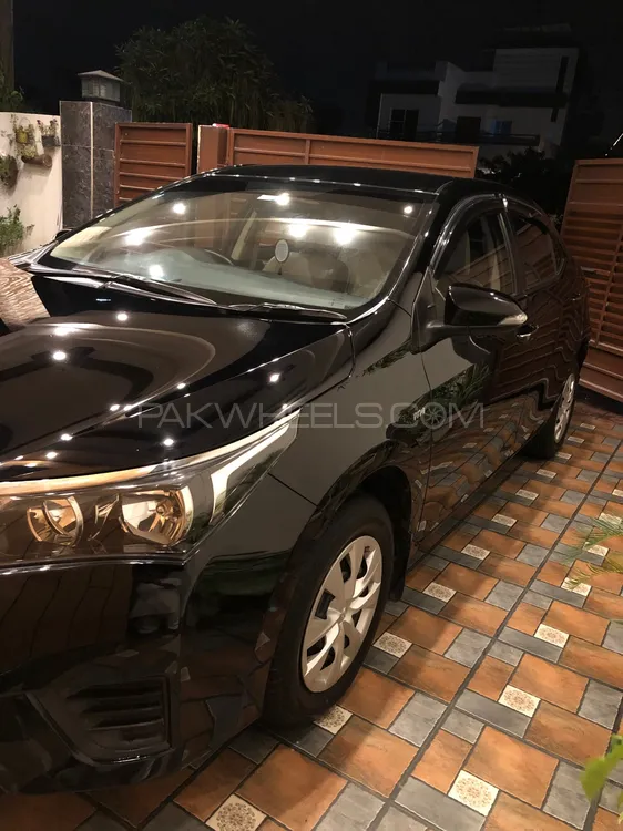 Toyota Corolla 2017 for Sale in Multan Image-1