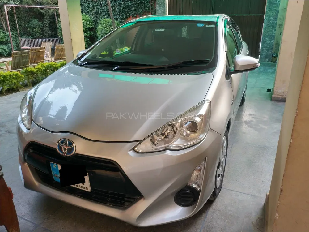 Toyota Aqua 2016 for Sale in Islamabad Image-1