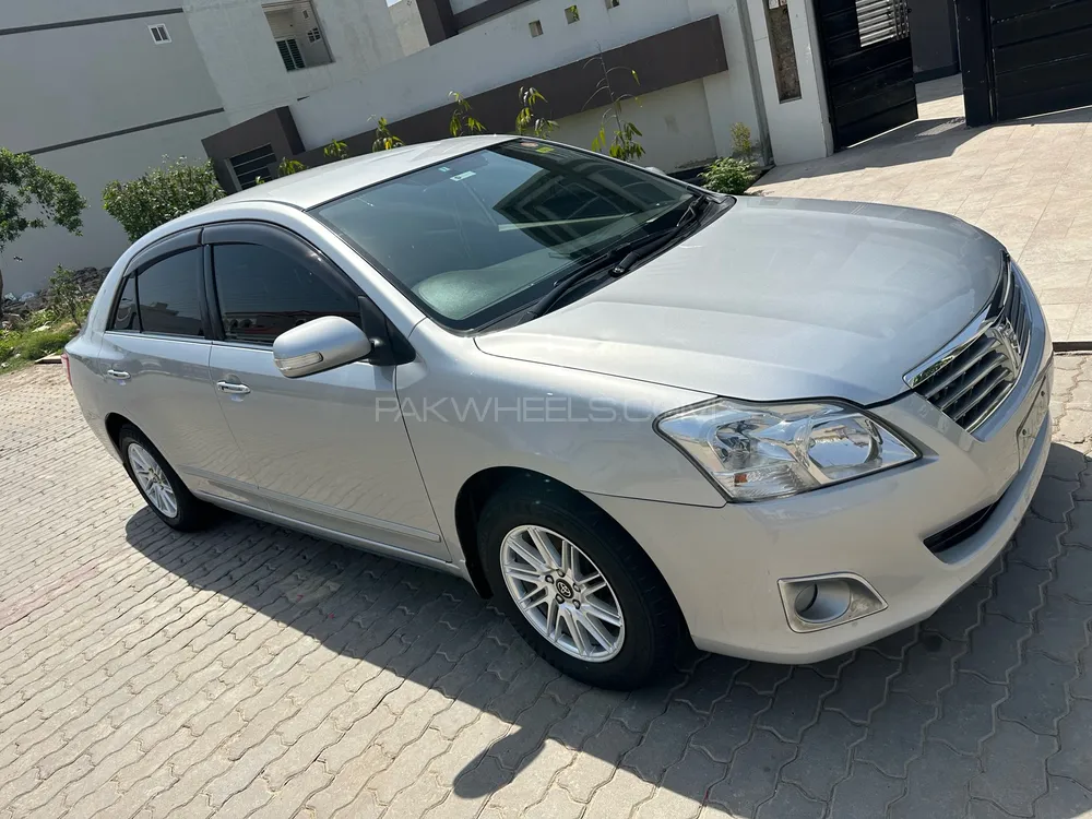 Toyota Premio 2011 for Sale in Okara Image-1