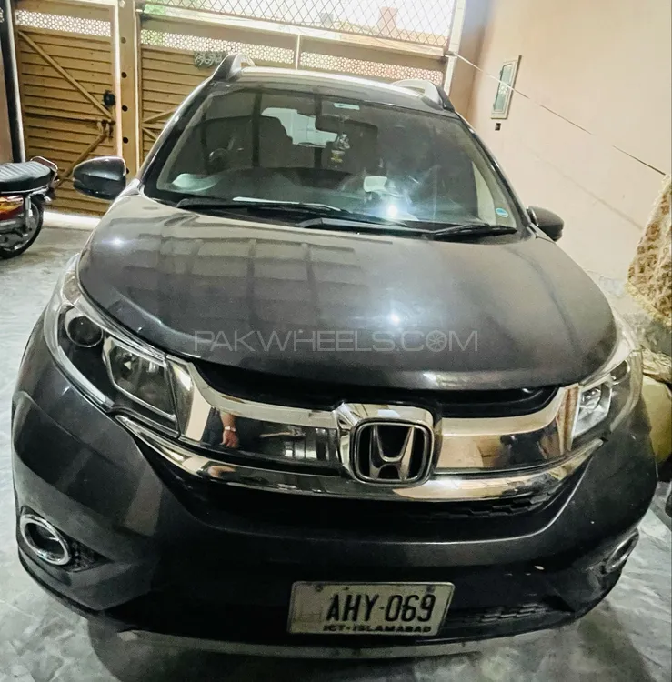 Honda BR-V 2018 for Sale in Faisalabad Image-1