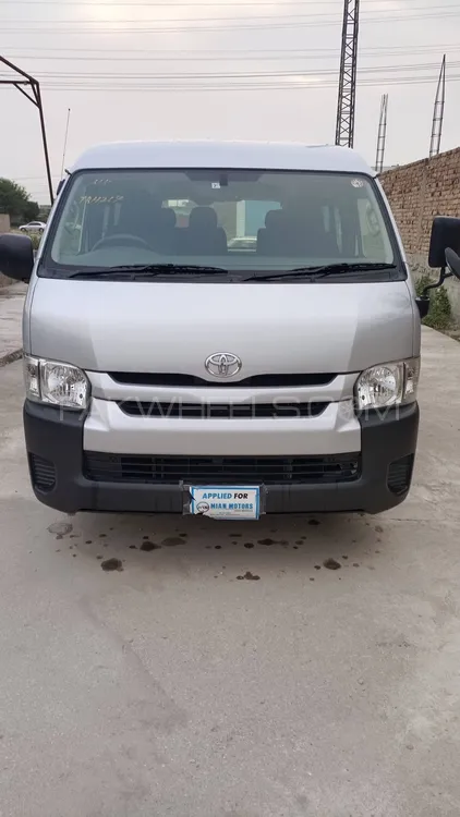 Toyota Hiace 2017 for Sale in Peshawar Image-1