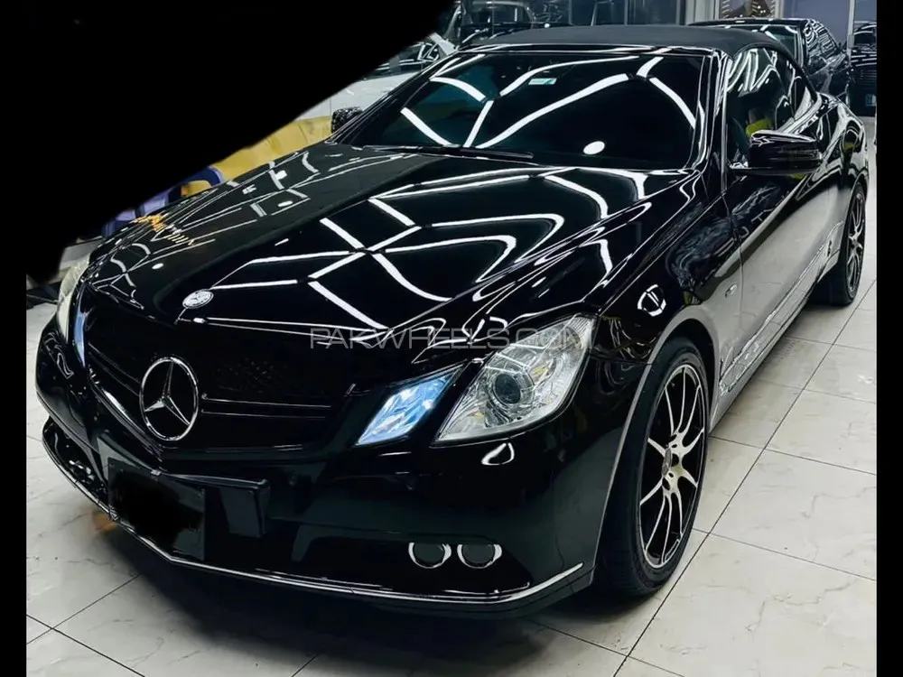 Mercedes Benz E Class Cabriolet 2011 for Sale in Lahore Image-1