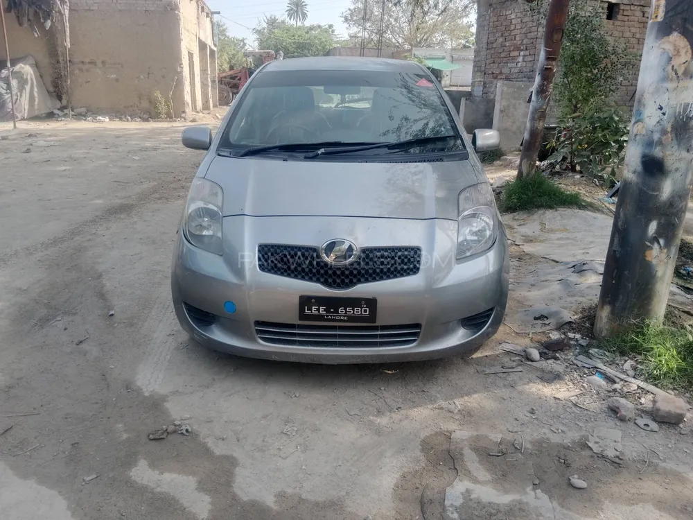 Toyota Vitz 2007 for Sale in Bannu Image-1