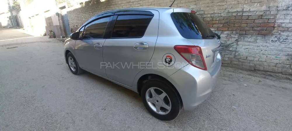 Toyota Vitz 2013 for Sale in Abbottabad Image-1