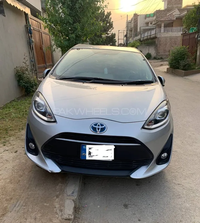 Toyota Aqua 2018 for Sale in Peshawar Image-1