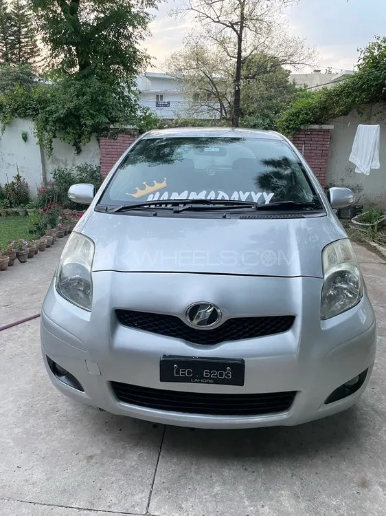 Toyota Vitz 2010 for Sale in Islamabad Image-1