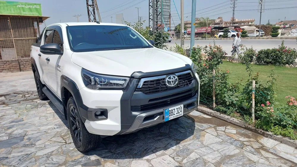 Toyota Hilux 2022 for Sale in Peshawar Image-1