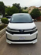 Toyota Voxy 2016 for Sale