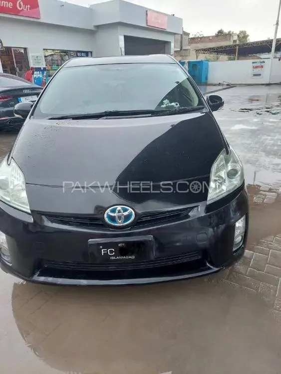 Toyota Prius 2011 for Sale in Islamabad Image-1