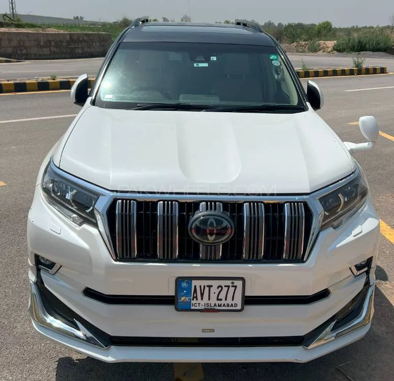 Toyota Prado 2017 for Sale in Islamabad Image-1