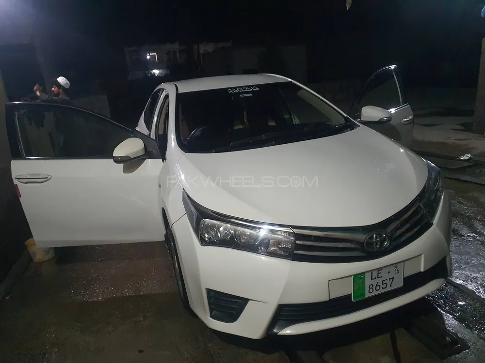Toyota Corolla 2015 for Sale in Gujrat Image-1