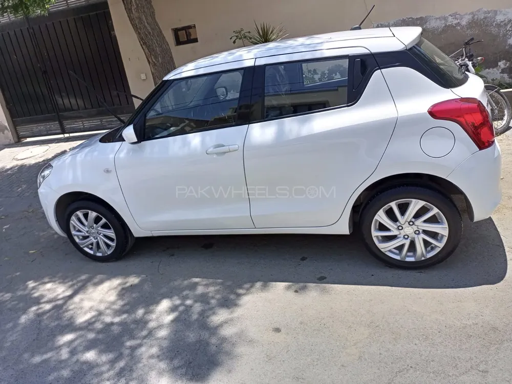 Suzuki Swift 2022 for Sale in Karachi Image-1