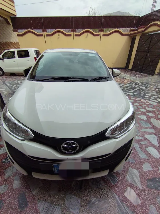 Toyota Yaris Sedan 2020 for Sale in Peshawar Image-1
