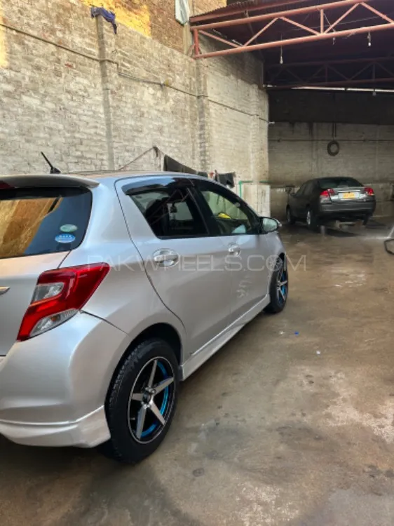 Toyota Vitz 2016 for Sale in Hyderabad Image-1