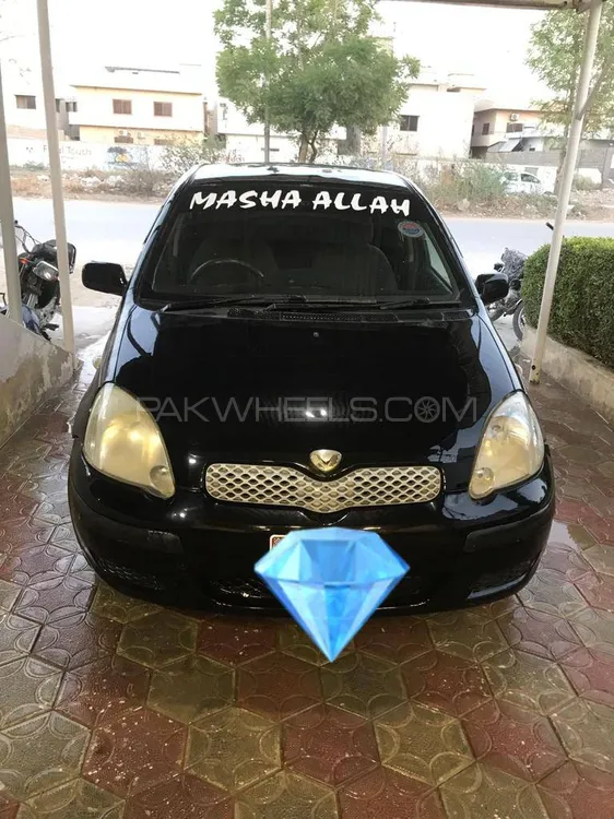 Toyota Vitz 2004 for Sale in Karachi Image-1