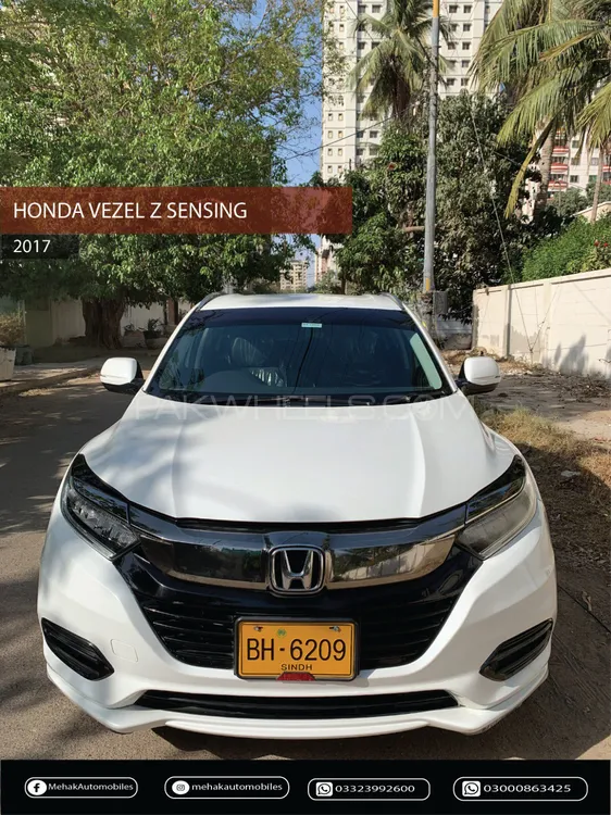 Honda Vezel 2017 for Sale in Karachi Image-1