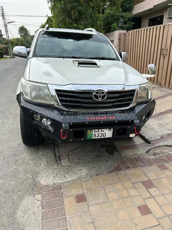 Toyota Hilux 2016 for Sale in Lahore Image-1