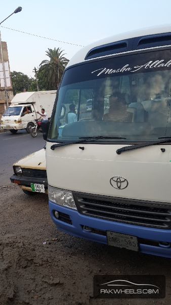 Toyota Coaster 2007 for Sale in Lahore Image-1