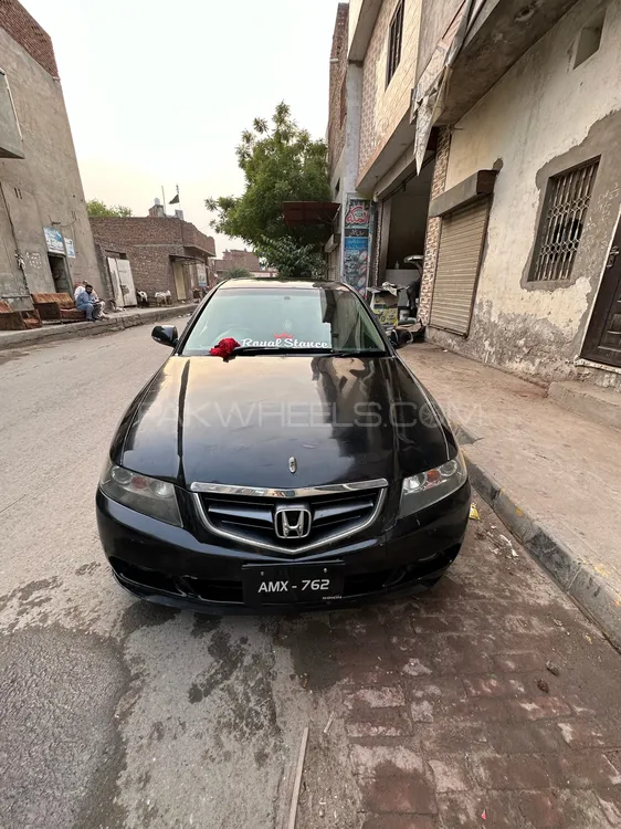 Honda Accord 2004 for Sale in Faisalabad Image-1