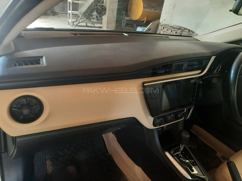 Toyota Corolla 2019 for Sale in Burewala Image-1
