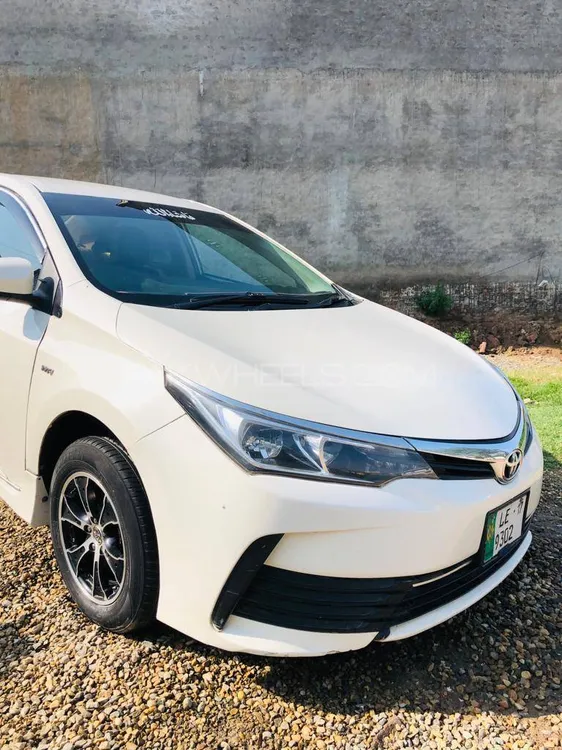Toyota Corolla 2016 for Sale in Mandi bahauddin Image-1