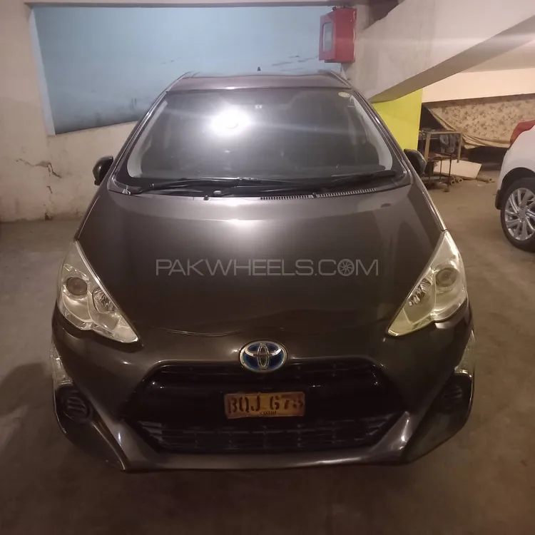 Toyota Aqua 2015 for Sale in Karachi Image-1