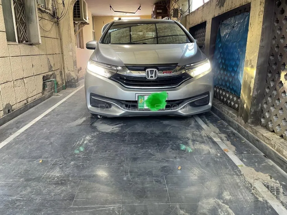 Honda Fit 2015 for Sale in Lahore Image-1