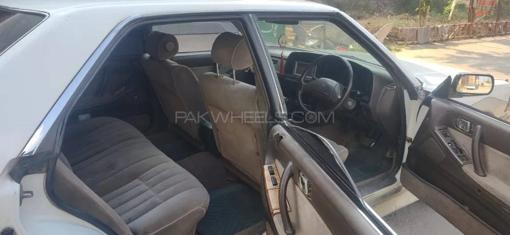 Toyota Crown 1990 for Sale in Faisalabad Image-1