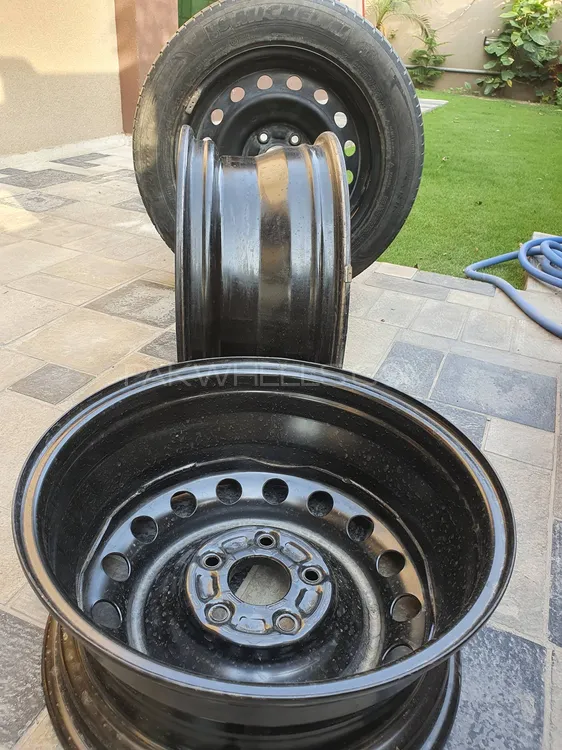 16 inch Rims, Original steel rims of Honda Civic 2018 Image-1
