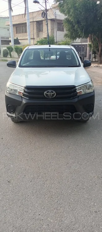 Toyota Hilux 2017 for Sale in Karachi Image-1