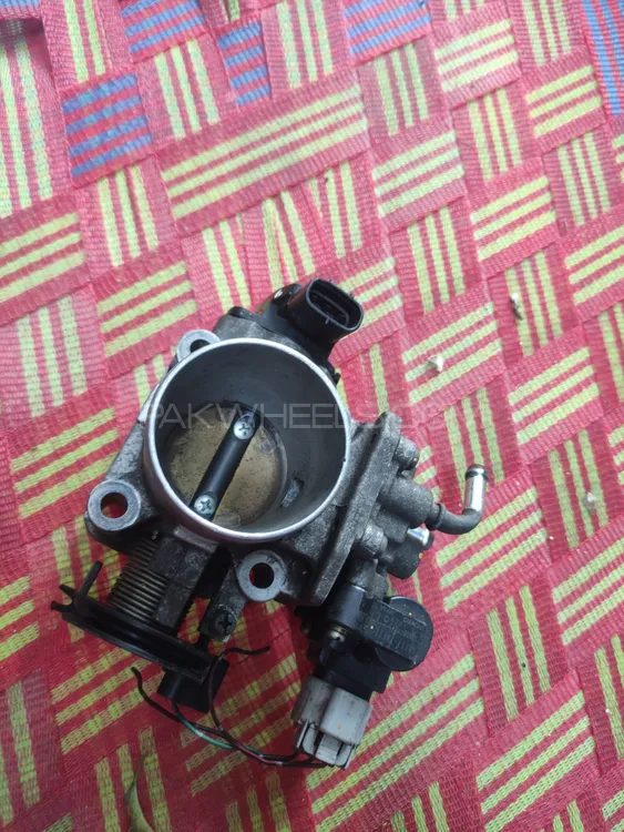 suzuki liana Throttle body Image-1