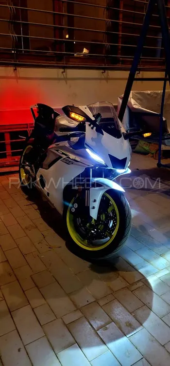 Yamaha YZF-R6 2017 for Sale Image-1