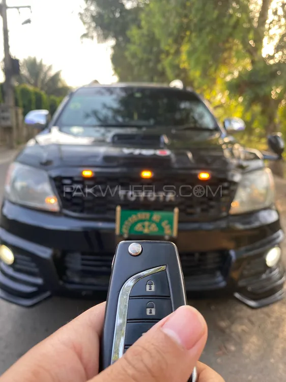 Toyota Hilux 2008 for Sale in Lahore Image-1