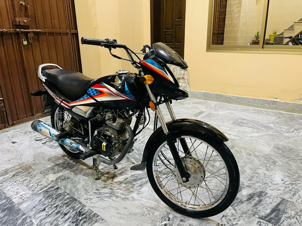 Honda CG 125 Dream 2017 for Sale Image-1