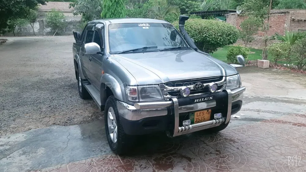 Toyota Hilux 2003 for Sale in Lahore Image-1