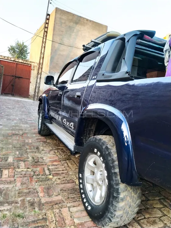 Toyota Hilux 2005 for Sale in Mardan Image-1