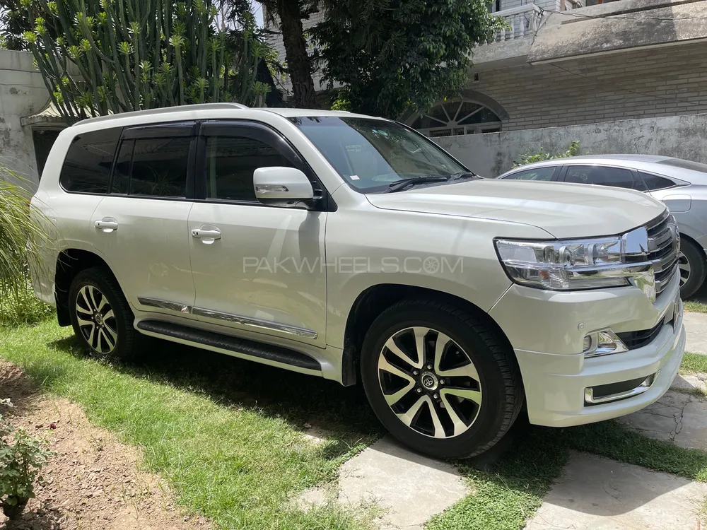 Toyota Land Cruiser 2013 for Sale in Islamabad Image-1