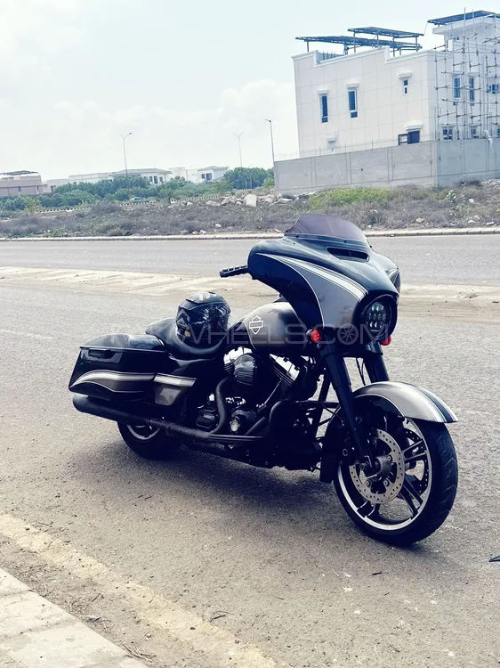 Harley Davidson Street Glide 2015 for Sale Image-1