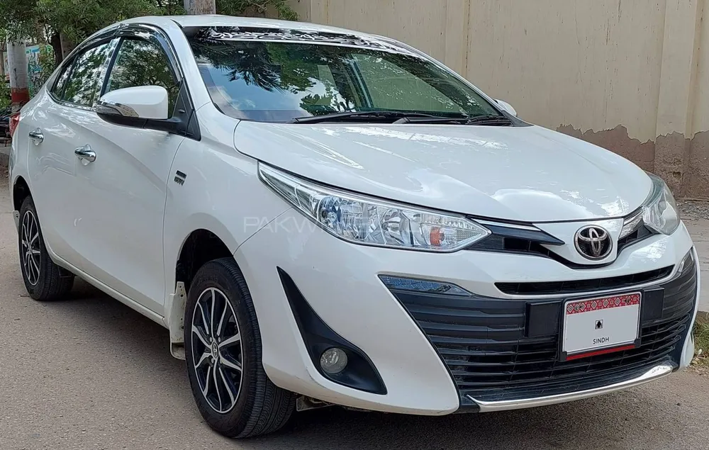 Toyota Yaris Sedan 2021 for Sale in Karachi Image-1