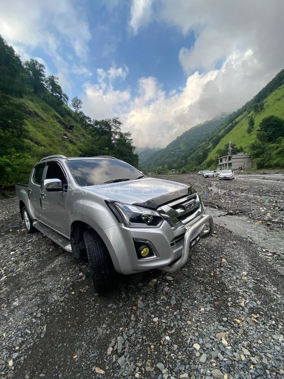 Isuzu D-Max 2020 for Sale in Peshawar Image-1