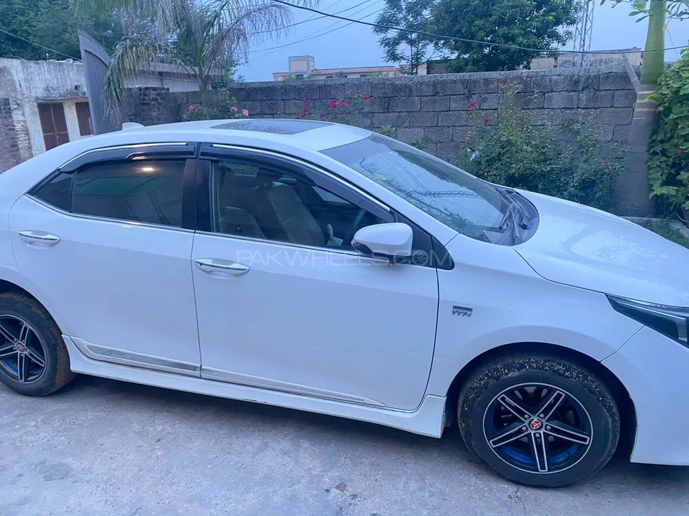 Toyota Corolla 2016 for Sale in Bhimber Image-1