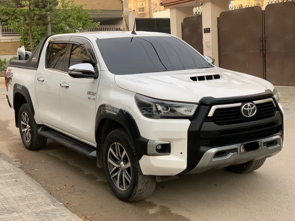 Toyota Hilux 2017 for Sale in Karachi Image-1
