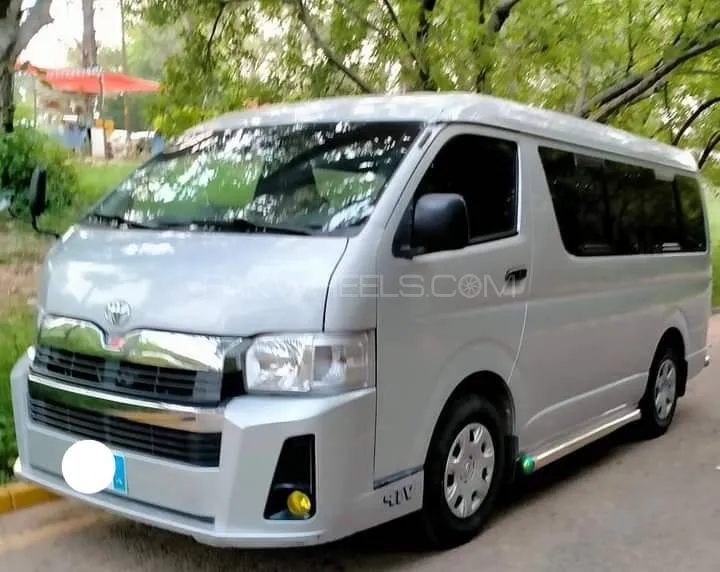 Toyota Hiace 2010 for Sale in Islamabad Image-1