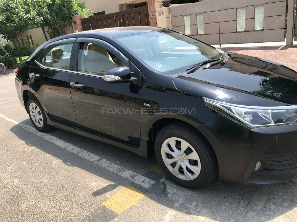 Toyota Corolla 2020 for Sale in Faisalabad Image-1